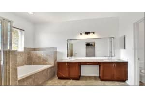 1561 SHOREWOOD DRIVE, AUBURNDALE, FL 33823 - MLS#MFRP4936080