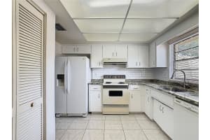 1012 MEDINAH DR, WINTER HAVEN, FL 33884 - MLS#MFRP4936101