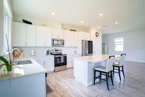 1011 OVERLOOK CT, DAVENPORT, FL 33837 - MLS#MFRP4936115