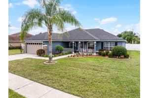 353 Mandolin Ln, WINTER HAVEN