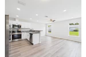 816 13TH STREET, LAKELAND, FL 33805 - MLS#MFRP4936226