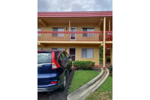 400 El Camino #214, WINTER HAVEN
