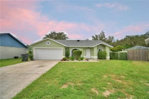 3317 QUEENS COVE LOOP, WINTER HAVEN, FL 33880 - MLS#MFRP4936286