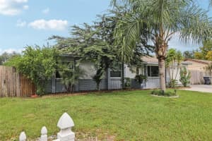 289 LIVE OAK LANE, WINTER HAVEN, FL 33880 - MLS#MFRP4936350