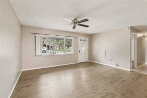 289 LIVE OAK LANE, WINTER HAVEN, FL 33880 - MLS#MFRP4936350