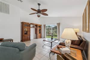 400 LAKE SUZANNE DRIVE, LAKE WALES, FL 33859 - MLS#MFRP4936389