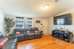 3575 PIONEER TRAILS BOULEVARD, LAKELAND, FL 33810 - MLS#MFRP4936433