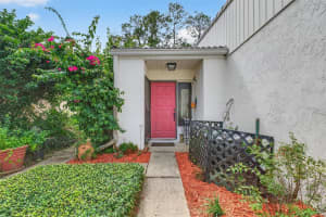386 SAN JOSE DRIVE, WINTER HAVEN, FL 33884 - MLS#MFRP4936453