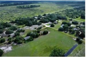 2601 LONDON ROAD, AVON PARK, FL 33825 - MLS#MFRP4936499