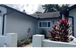 204 S LAKE MARIAM DRIVE, WINTER HAVEN, FL 33884 - MLS#MFRP4936549