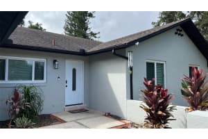 204 S LAKE MARIAM DRIVE, WINTER HAVEN, FL 33884 - MLS#MFRP4936549