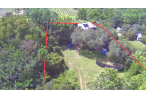 2595 Huggins Rd, LAKE WALES