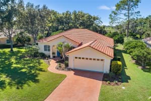 126 LAKE REGION CIRCLE, WINTER HAVEN, FL 33881 - MLS#MFRP4936583