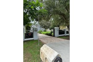 815 OAK STREET, LAKE WALES, FL 33859 - MLS#MFRP4936586