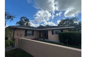 374 TROON COURT, WINTER HAVEN, FL 33884 - MLS#MFRP4936606