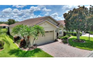 2571 SALZBURG LOOP, WINTER HAVEN, FL 33884 - MLS#MFRP4936624