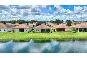 2571 SALZBURG LOOP, WINTER HAVEN, FL 33884 - MLS#MFRP4936624
