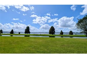608 SWEET BAY CIRCLE, WINTER HAVEN, FL 33884 - MLS#MFRP4936628