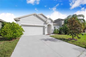 2240 NIGHTHAWK DRIVE, HAINES CITY, FL 33844 - MLS#MFRP4936635