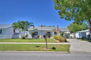 320 ARIANA AVENUE, AUBURNDALE, FL 33823 Sold 11/14/25