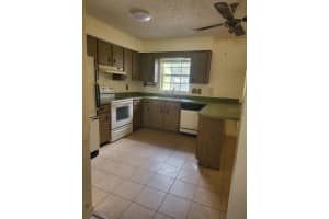 1210 LYNN AVENUE, AUBURNDALE, FL 33823 - MLS#MFRP4936700