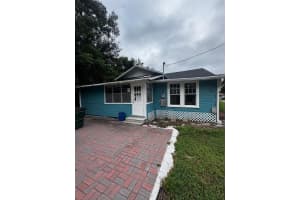 711 AVENUE E NE  WINTER, WINTER HAVEN, FL 33881 - MLS#MFRP4936729