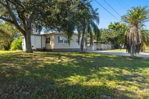 5863 RED FOX DRIVE, WINTER HAVEN, FL 33884 - MLS#MFRP4936733
