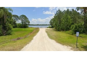 1302 LAKESIDE DRIVE, SEBRING, FL 33875 - MLS#MFRP4936750