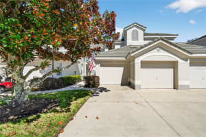 516 GRASSLANDS VILLAGE CIRCLE, LAKELAND, FL 33803 - MLS#MFRP4936764