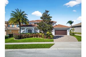 4929 TENNESSEE LAKE DRIVE, AUBURNDALE, FL 33823 Sold 12/05/25