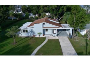 2221 20TH STREET, WINTER HAVEN, FL 33881 - MLS#MFRP4936782