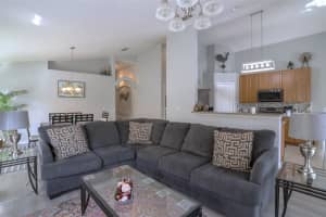 141 OLD BRIDGE CIRCLE, DAVENPORT, FL 33897 - MLS#MFRP4936805