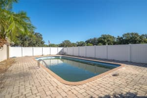 4006 HOLLYHEAD CIRCLE, LAKELAND, FL 33811 - MLS#MFRP4936809