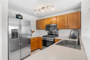 714 MAGNOLIA PLACE, WINTER HAVEN, FL 33884 - MLS#MFRP4936867