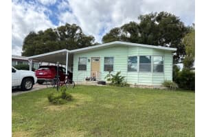 6033 GRAND OAKS DRIVE, WINTER HAVEN, FL 33884 - MLS#MFRP4936903