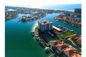 240 SAND KEY ESTATES DRIVE, CLEARWATER BEACH, FL 33767 - MLS#MFRP4936973