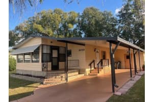 6320 GROVE POINTE DRIVE, WINTER HAVEN, FL 33884 - MLS#MFRP4937053