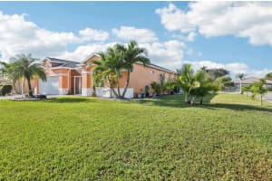 6236 WEYMOUTH DRIVE, SARASOTA, FL 34238 - MLS#MFRP4937061