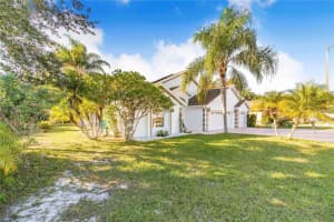 211 SHADY OAK LOOP, DAVENPORT, FL 33896 - MLS#MFRP4937074