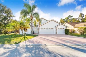 211 SHADY OAK LOOP, DAVENPORT, FL 33896 - MLS#MFRP4937074