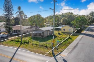 402 BENNETT STREET, AUBURNDALE, FL 33823 - MLS#MFRP4937077