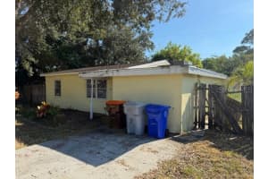 523 7TH LANE, VERO BEACH, FL 32962 - MLS#MFRP4937131