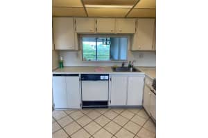 1100 COLONY POINT CIRCLE, PEMBROKE PINES, FL 33026 - MLS#MFRP4937163