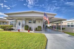 123 Holiday Ln, AUBURNDALE