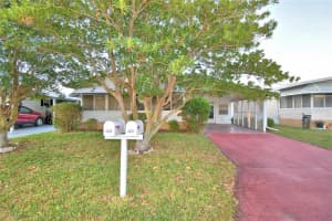 4251 CEDARWOOD STREET, WINTER HAVEN, FL 33880 - MLS#MFRP4937233