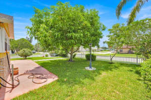 345 AVENUE J SE, WINTER HAVEN, FL 33880 - MLS#MFRP4937287