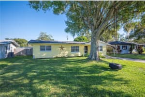 87 HIGH STREET, WINTER HAVEN, FL 33880 - MLS#MFRP4937290