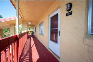 400 EL CAMINO DRIVE, WINTER HAVEN, FL 33884 - MLS#MFRP4937331