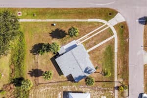 22152 LARAMORE AVENUE, PORT CHARLOTTE, FL 33952 - MLS#MFRP4937362