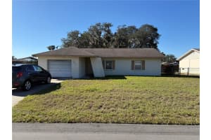 405 HICKORY LANE, WINTER HAVEN, FL 33880 - MLS#MFRP4937388